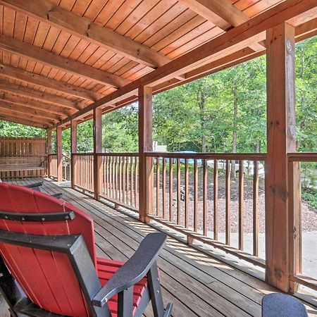 Cabin With Deck And Fireplace Less Than 3 Mi To Dollywood! Pigeon Forge Eksteriør billede