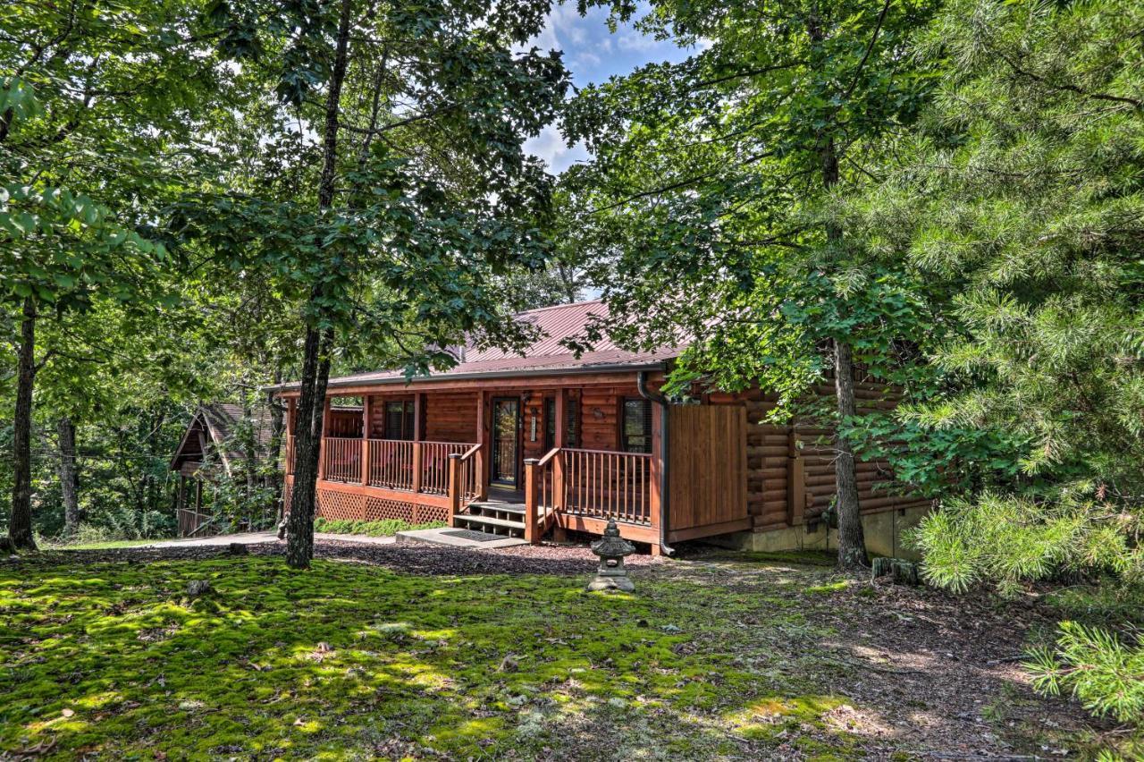 Cabin With Deck And Fireplace Less Than 3 Mi To Dollywood! Pigeon Forge Eksteriør billede